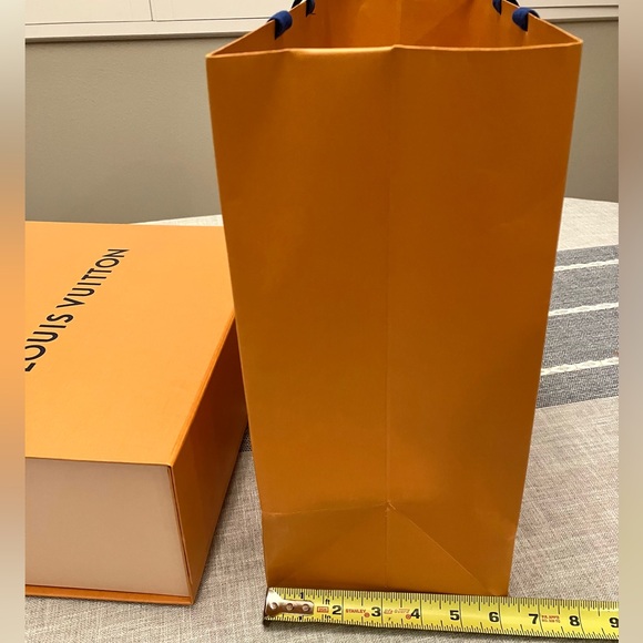 Authentic Louis Vuitton magnetic flap-lid box (14.5”x10.25”x5”) and shopping bag - Picture 12 of 15